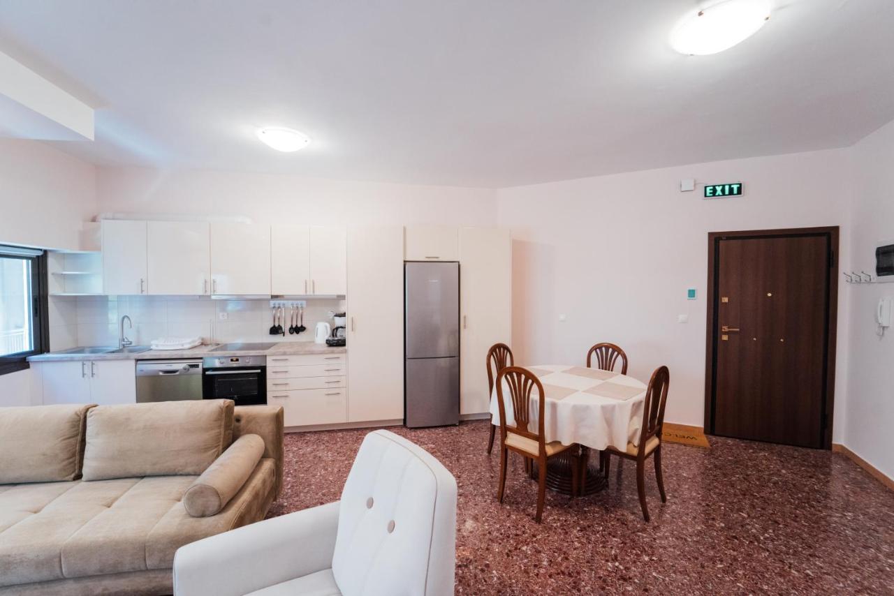 Luxury Apartment In Plaka - Acropolis Афины Экстерьер фото