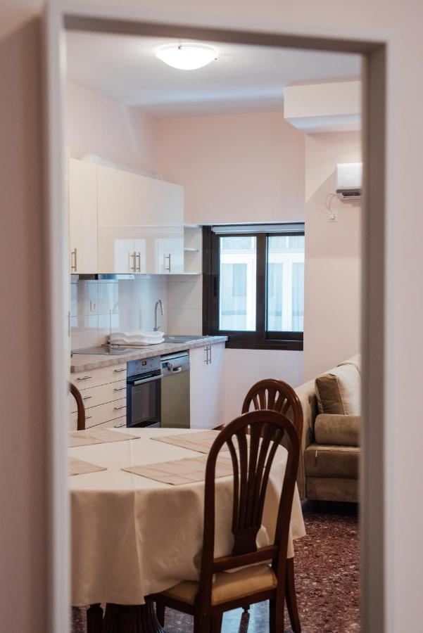 Luxury Apartment In Plaka - Acropolis Афины Экстерьер фото